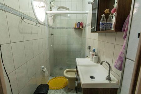 Casa à venda com 200m², 3 quartos e 2 vagas Casa à venda com 200m², 3 quartos e 2 vagasBanheiro da Suíte casa 2