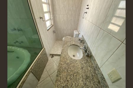 Apartamento à venda com 154m², 3 quartos e 2 vagas Apartamento à venda com 154m², 3 quartos e 2 vagasBanheiro da Suíte 2