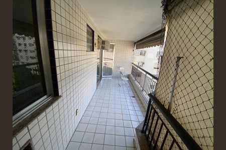 Apartamento à venda com 154m², 3 quartos e 2 vagas Apartamento à venda com 154m², 3 quartos e 2 vagasVaranda da Sala