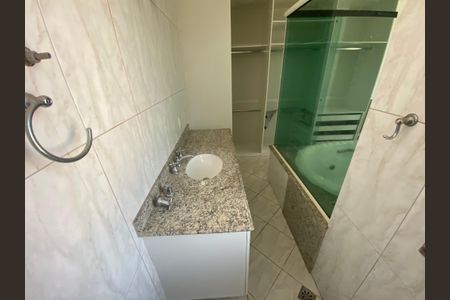 Apartamento à venda com 154m², 3 quartos e 2 vagas Apartamento à venda com 154m², 3 quartos e 2 vagasBanheiro da Suíte 2