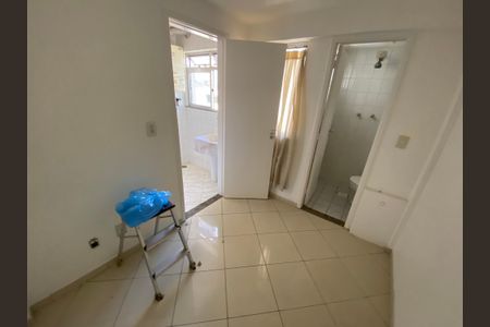 Apartamento à venda com 154m², 3 quartos e 2 vagas Apartamento à venda com 154m², 3 quartos e 2 vagasQuarto de Serviço