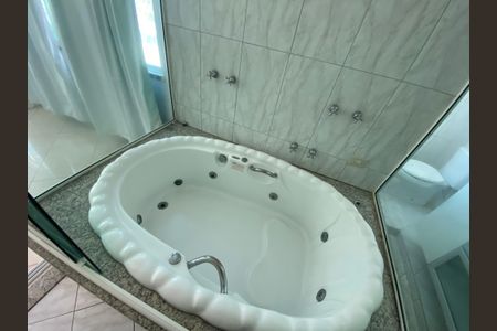 Apartamento à venda com 154m², 3 quartos e 2 vagas Apartamento à venda com 154m², 3 quartos e 2 vagasBanheiro da Suíte 2