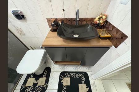 Apartamento à venda com 82m², 3 quartos e 1 vagaBanheiro Social