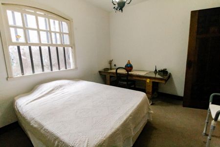 Casa para alugar com 380m², 6 quartos e 6 vagas Casa para alugar com 380m², 6 quartos e 6 vagasQuarto 1