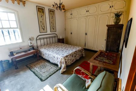 Casa para alugar com 380m², 6 quartos e 6 vagas Casa para alugar com 380m², 6 quartos e 6 vagasQuarto 4