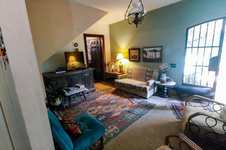 Casa para alugar com 380m², 6 quartos e 6 vagas Casa para alugar com 380m², 6 quartos e 6 vagasSala de TV