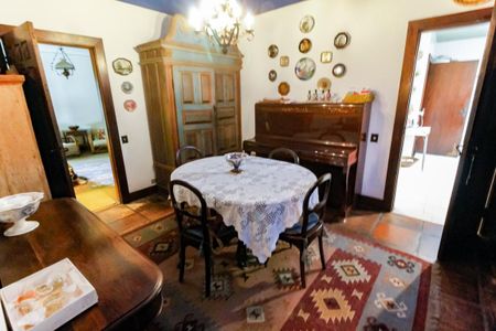 Casa para alugar com 380m², 6 quartos e 6 vagas Casa para alugar com 380m², 6 quartos e 6 vagasSala de Almoço
