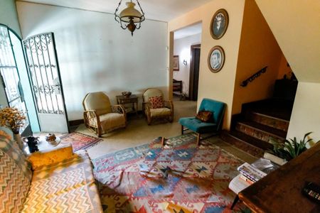 Casa para alugar com 380m², 6 quartos e 6 vagas Casa para alugar com 380m², 6 quartos e 6 vagasSala de TV