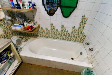 Casa para alugar com 380m², 6 quartos e 6 vagas Casa para alugar com 380m², 6 quartos e 6 vagasBanheiro da Suíte - banheira