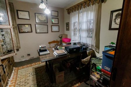 Casa para alugar com 380m², 6 quartos e 6 vagas Casa para alugar com 380m², 6 quartos e 6 vagasEscritório