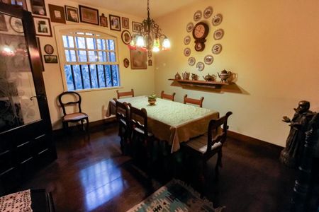 Casa para alugar com 380m², 6 quartos e 6 vagas Casa para alugar com 380m², 6 quartos e 6 vagasSala de Jantar