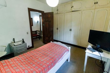 Casa para alugar com 380m², 6 quartos e 6 vagas Casa para alugar com 380m², 6 quartos e 6 vagasQuarto 2