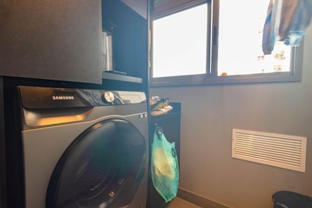 Apartamento à venda com 81m², 2 quartos e 1 vagaÁrea de Serviço