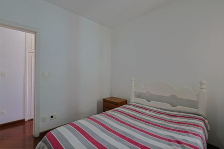 Apartamento à venda com 135m², 3 quartos e 2 vagasQuarto 1