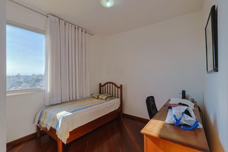 Apartamento à venda com 135m², 3 quartos e 2 vagasQuarto 2