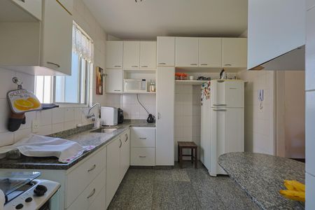Apartamento à venda com 135m², 3 quartos e 2 vagasCozinha