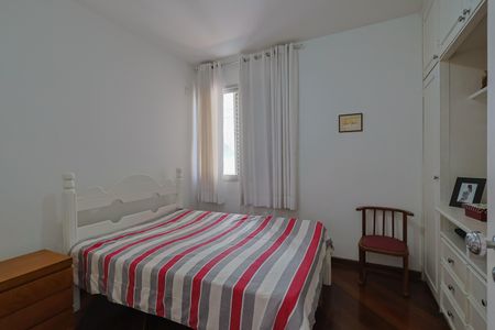 Apartamento à venda com 135m², 3 quartos e 2 vagasQuarto 1