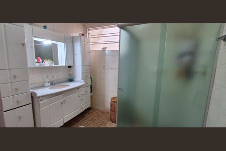 Casa à venda com 450m², 3 quartos e 8 vagasBanheiro