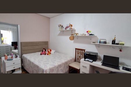 Casa à venda com 450m², 3 quartos e 8 vagasQuarto 2