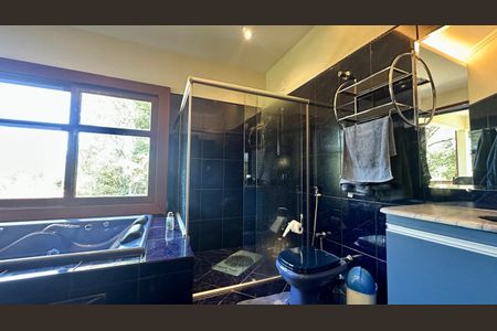 Casa de condomínio à venda com 405m², 6 quartos e 6 vagasBanheiro