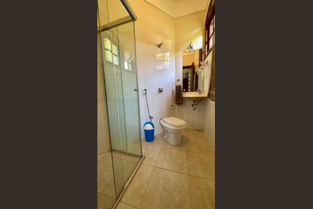 Casa de condomínio à venda com 405m², 6 quartos e 6 vagasBanheiro