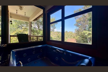 Casa de condomínio à venda com 405m², 6 quartos e 6 vagasBanheiro