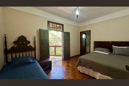 Casa de condomínio à venda com 405m², 6 quartos e 6 vagasQuarto 2