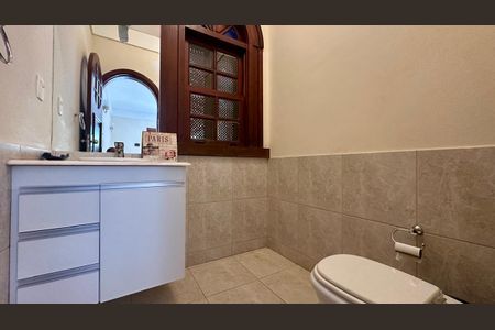 Casa de condomínio à venda com 405m², 6 quartos e 6 vagasBanheiro