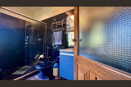 Casa de condomínio à venda com 405m², 6 quartos e 6 vagasBanheiro