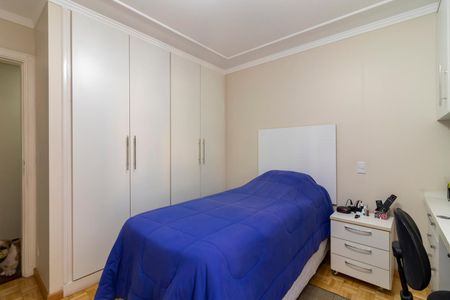 Apartamento à venda com 273m², 4 quartos e 4 vagas Apartamento à venda com 273m², 4 quartos e 4 vagasSuíte 2