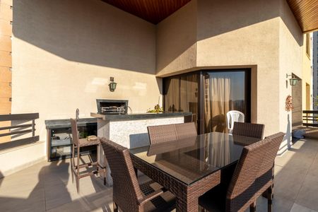 Apartamento à venda com 273m², 4 quartos e 4 vagas Apartamento à venda com 273m², 4 quartos e 4 vagasVaranda Gourmet