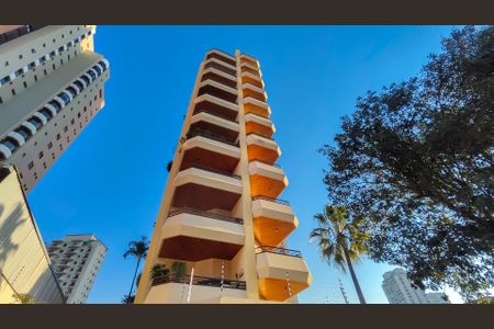 Apartamento à venda com 273m², 4 quartos e 4 vagas Apartamento à venda com 273m², 4 quartos e 4 vagasFachada do Prédio
