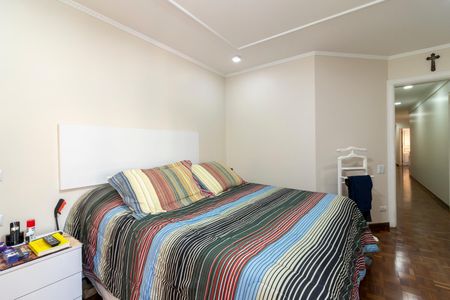 Apartamento à venda com 273m², 4 quartos e 4 vagas Apartamento à venda com 273m², 4 quartos e 4 vagasSuíte 1