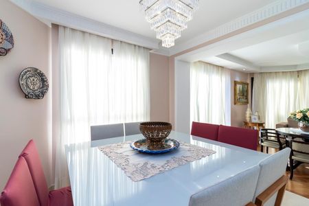 Apartamento à venda com 273m², 4 quartos e 4 vagas Apartamento à venda com 273m², 4 quartos e 4 vagasSala de Jantar