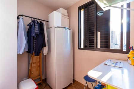 Apartamento à venda com 273m², 4 quartos e 4 vagas Apartamento à venda com 273m², 4 quartos e 4 vagasQuarto de Serviço