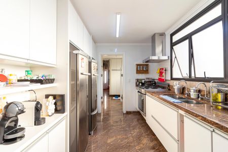 Apartamento à venda com 273m², 4 quartos e 4 vagas Apartamento à venda com 273m², 4 quartos e 4 vagasCozinha