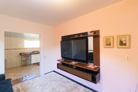 Casa à venda com 140m², 4 quartos e 2 vagas Casa à venda com 140m², 4 quartos e 2 vagasSala