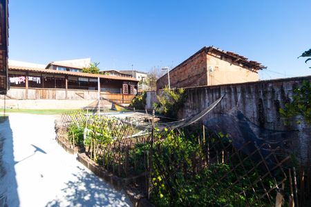 Casa à venda com 140m², 4 quartos e 2 vagas Casa à venda com 140m², 4 quartos e 2 vagasÁrea comum