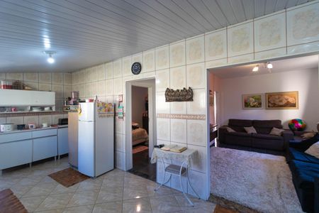 Casa à venda com 140m², 4 quartos e 2 vagas Casa à venda com 140m², 4 quartos e 2 vagasCozinha