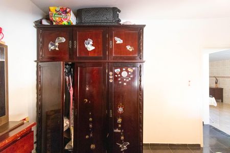 Casa à venda com 140m², 4 quartos e 2 vagas Casa à venda com 140m², 4 quartos e 2 vagasQuarto 1