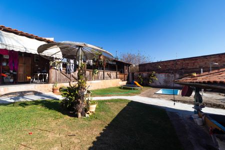 Casa à venda com 140m², 4 quartos e 2 vagas Casa à venda com 140m², 4 quartos e 2 vagasÁrea comum