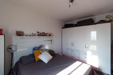 Casa à venda com 140m², 4 quartos e 2 vagas Casa à venda com 140m², 4 quartos e 2 vagasQuarto 2