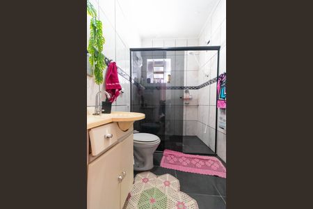 Casa à venda com 140m², 4 quartos e 2 vagas Casa à venda com 140m², 4 quartos e 2 vagasBanheiro Social