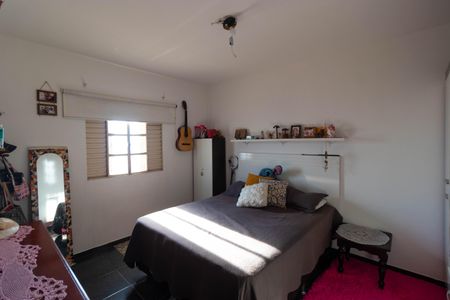 Casa à venda com 140m², 4 quartos e 2 vagas Casa à venda com 140m², 4 quartos e 2 vagasQuarto 2