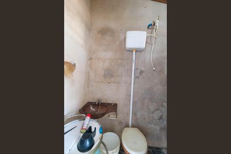 Casa à venda com 140m², 4 quartos e 2 vagas Casa à venda com 140m², 4 quartos e 2 vagasBanheiro da Suíte