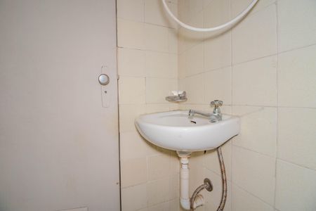 Apartamento à venda com 77m², 2 quartos e sem vagaBanheiro de Serviço