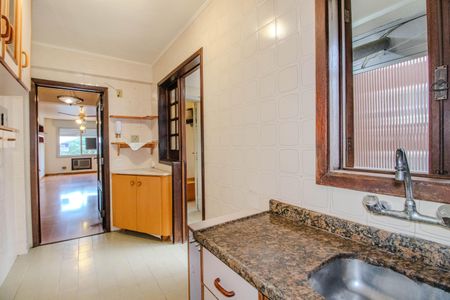 Apartamento à venda com 77m², 2 quartos e sem vagaCozinha e Área de Serviço