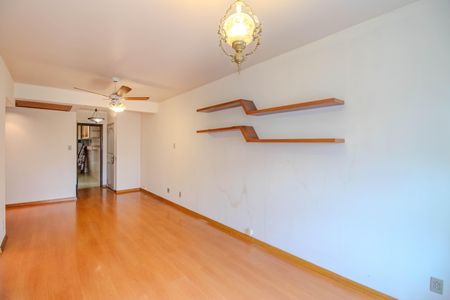 Apartamento à venda com 77m², 2 quartos e sem vagaSala