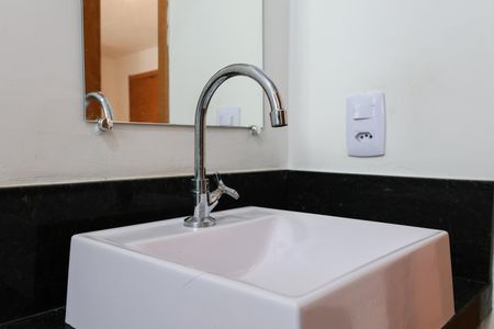 Apartamento à venda com 43m², 2 quartos e sem vaga Apartamento à venda com 43m², 2 quartos e sem vagaBanheiro
