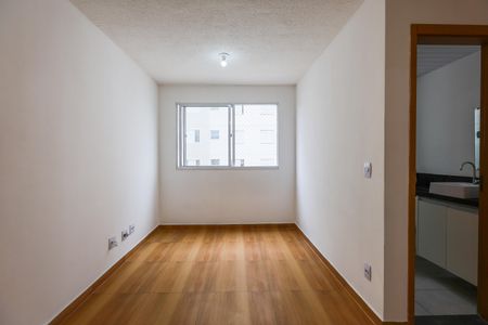 Sala de apartamento para alugar com 2 quartos, 43m² em Vila Suzana, São Paulo
